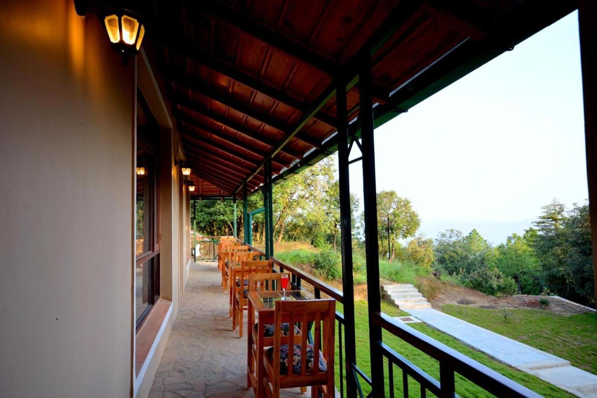 Blusalzz Escapade Anant Rasa Resort - Ranikhet Shitlakhet Εξωτερικό φωτογραφία