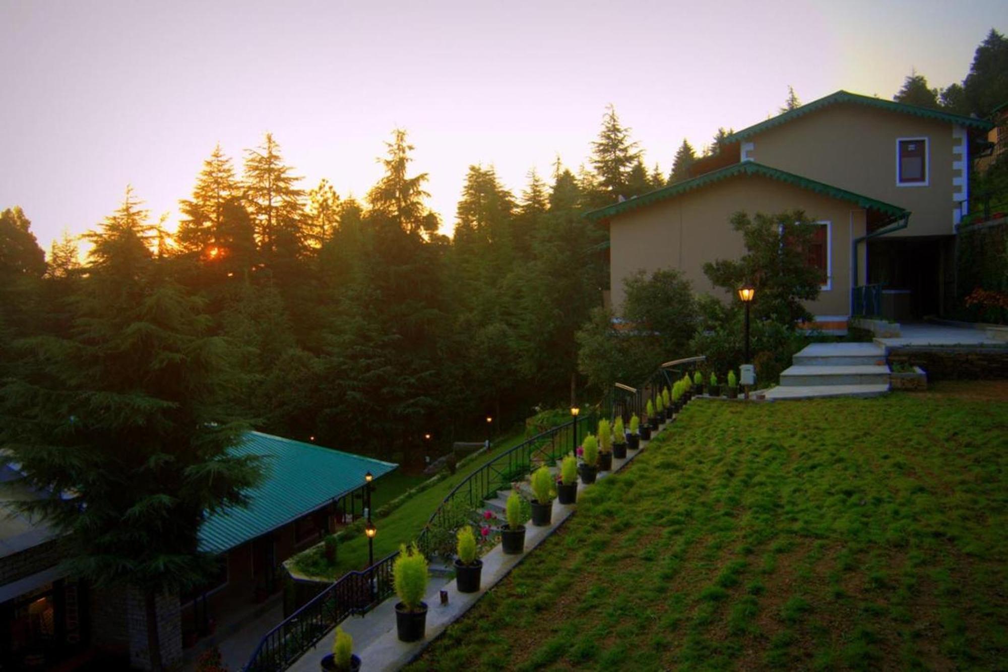 Blusalzz Escapade Anant Rasa Resort - Ranikhet Shitlakhet Εξωτερικό φωτογραφία